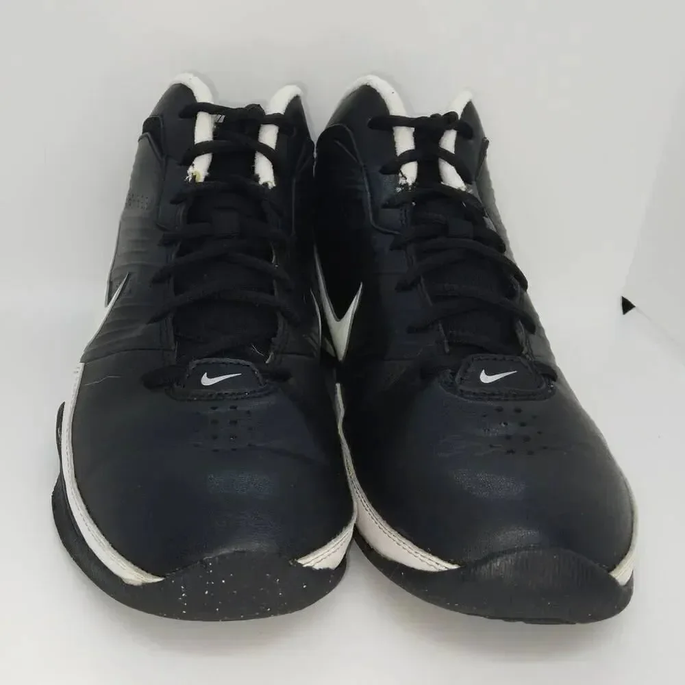 Nike Quick Handle Boy's Pre-owned Black & White Basketball Sneakers - sz. 7Y